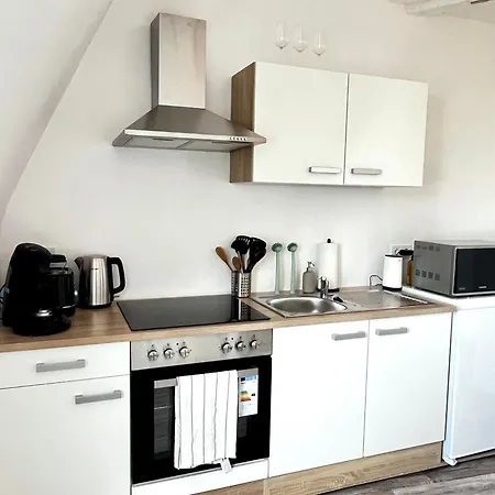 Lta Zentral Mit Parkplatz Apartamento