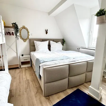 Lta Zentral Mit Parkplatz Apartamento Coburg